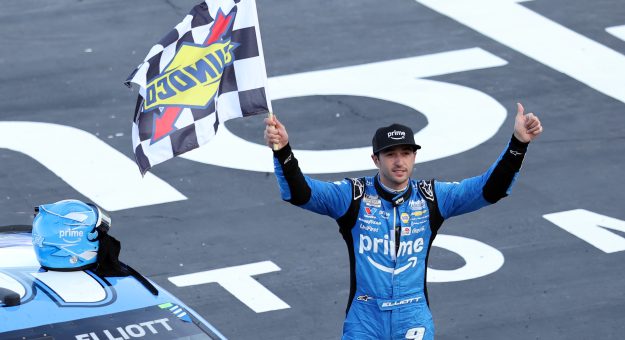 Visit Chase Elliott makes early statement with NASCAR Cup win at Texas page