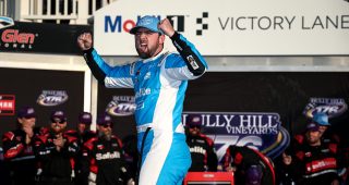 Kaden Honeycutt outduels Connor Zilisch for first NASCAR CRAFTSMAN Truck Series win