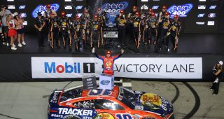 Chase Briscoe holds off Christopher Bell for Chicagoland triumph