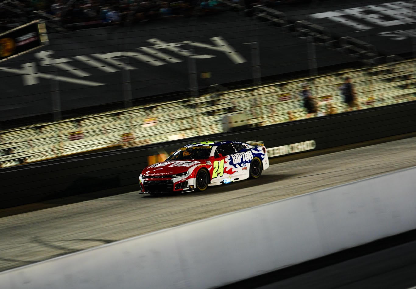 BRISTOL, TN – SEPTEMBER 19: William Byron, driver of the #24 Liberty University Chevrolet, drives during the NASCAR Cup Series Bass Pro Shops Night Race at Bristol Motor Speedway on September 19, 2026 in Bristol, Tennessee. (Photo from Hendrick Motorsports)