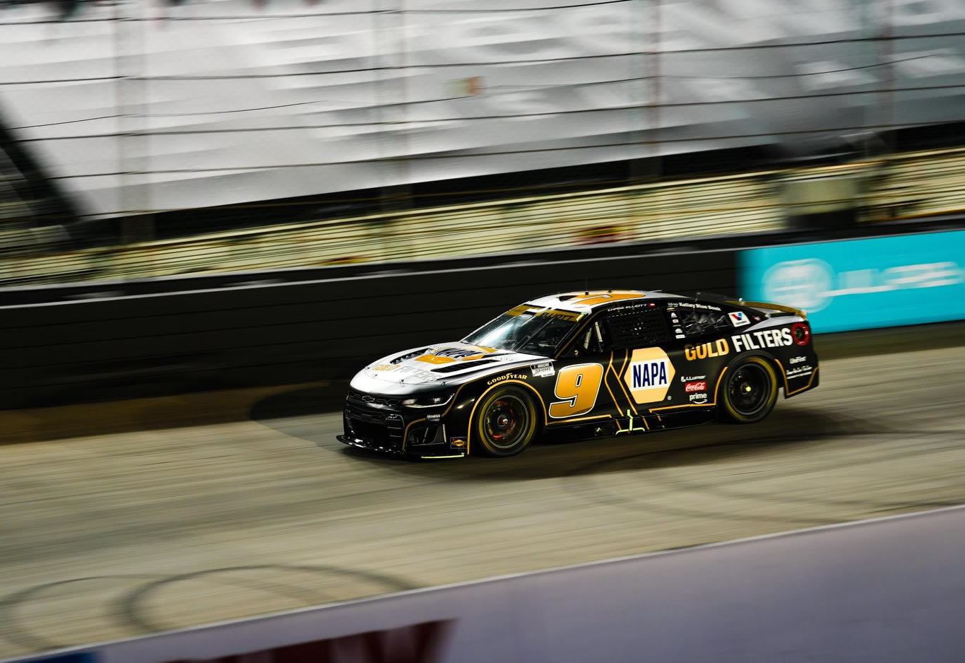 BRISTOL, TN – SEPTEMBER 19: Chase Elliott, driver of the #9 NAPA Auto Parts Chevrolet, drives during the NASCAR Cup Series Bass Pro Shops Night Race at Bristol Motor Speedway on September 19, 2026 in Bristol, Tennessee. (Photo from Hendrick Motorsports)