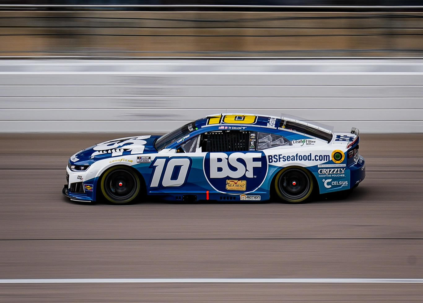 KANSAS CITY, KANSAS - SEPTEMBER 27: Ty Dillon, driver of the #10 Sea Best Chevrolet, drives during the NASCAR Cup Series Hollywood Casino 400 at Kansas Speedway on September 27, 2026 in Kansas City, Kansas. (Photo from Kaulig Racing)