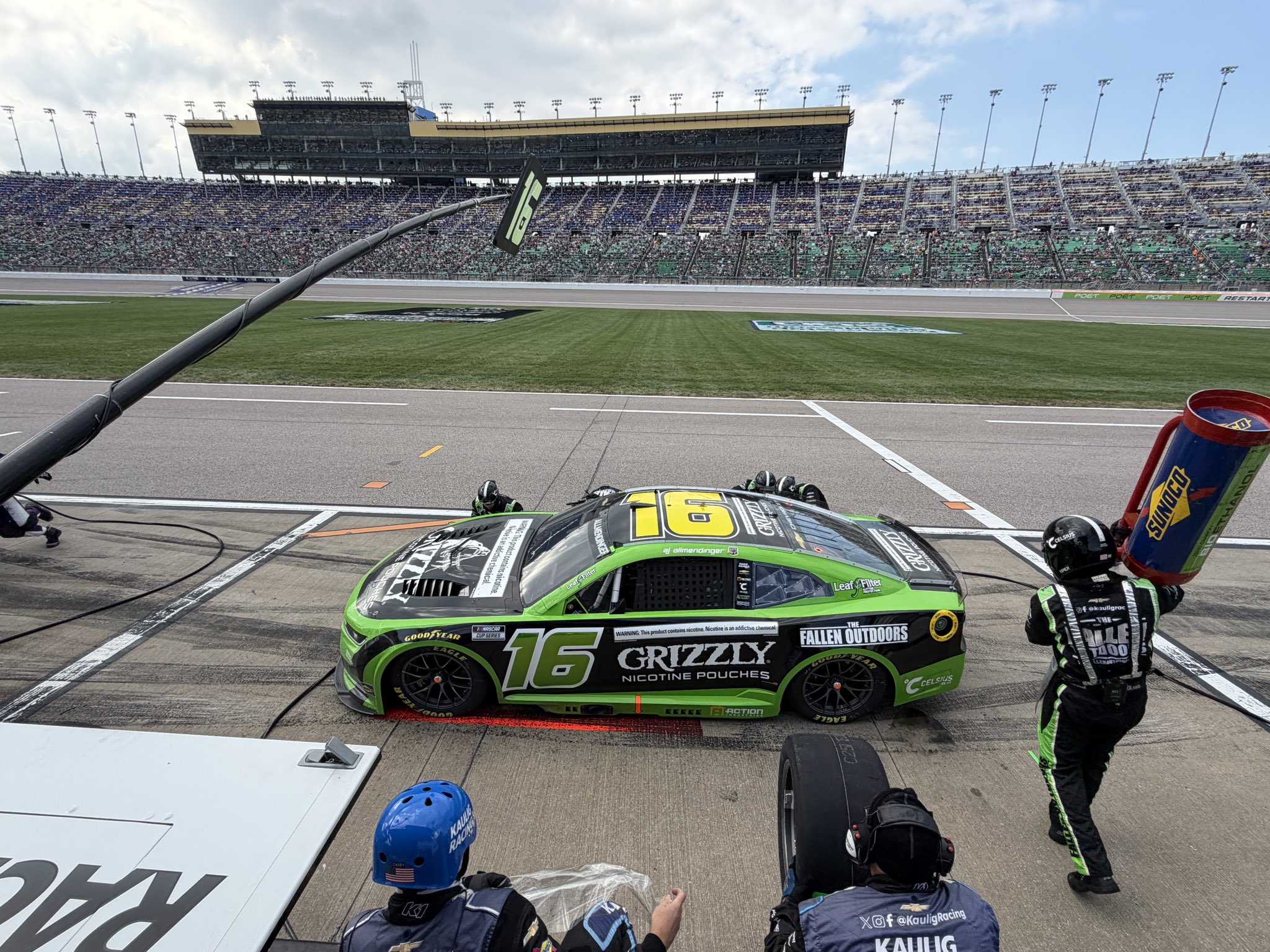 KANSAS CITY, KANSAS - SEPTEMBER 27: AJ Allmendinger, driver of the #16 Grizzly Nicotine Pouches Chevrolet, drives during the NASCAR Cup Series Hollywood Casino 400 at Kansas Speedway on September 27, 2026 in Kansas City, Kansas. (Photo from Kaulig Racing)