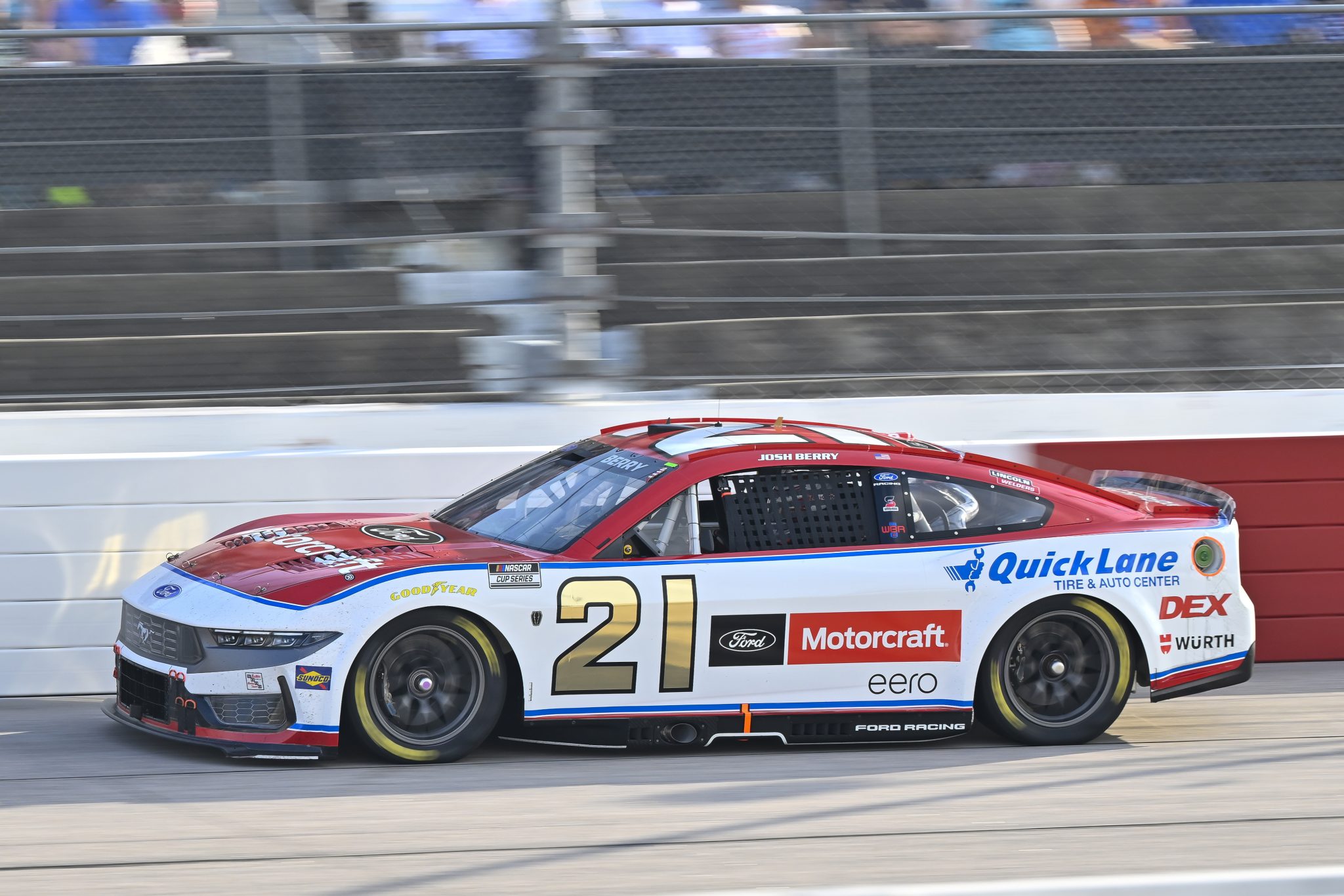 #21: Josh Berry, Wood Brothers Racing, Motorcraft / Quick Lane Ford Mustang